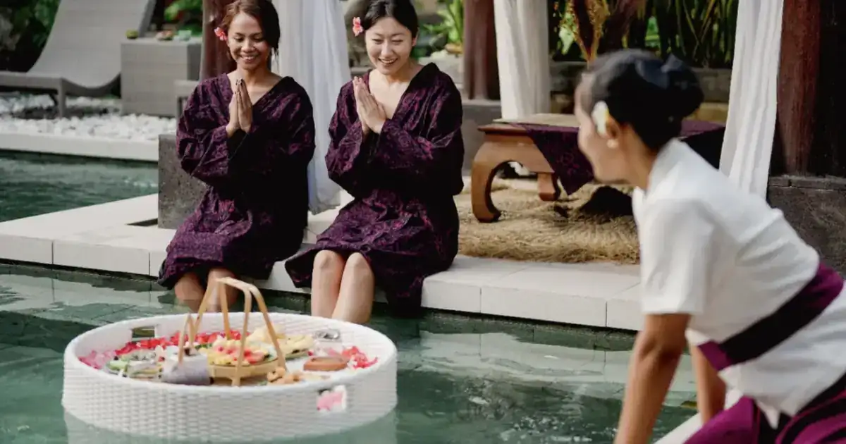 【スカール ジュプン スパ 】 帰国日に最適！フローティングアフタヌーンティとエステ2026-2027年料金